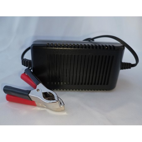 Chargeur Batterie Plomb 6V 1.33 à 4Ah pour Voiture / Moto / Bateau CP9001